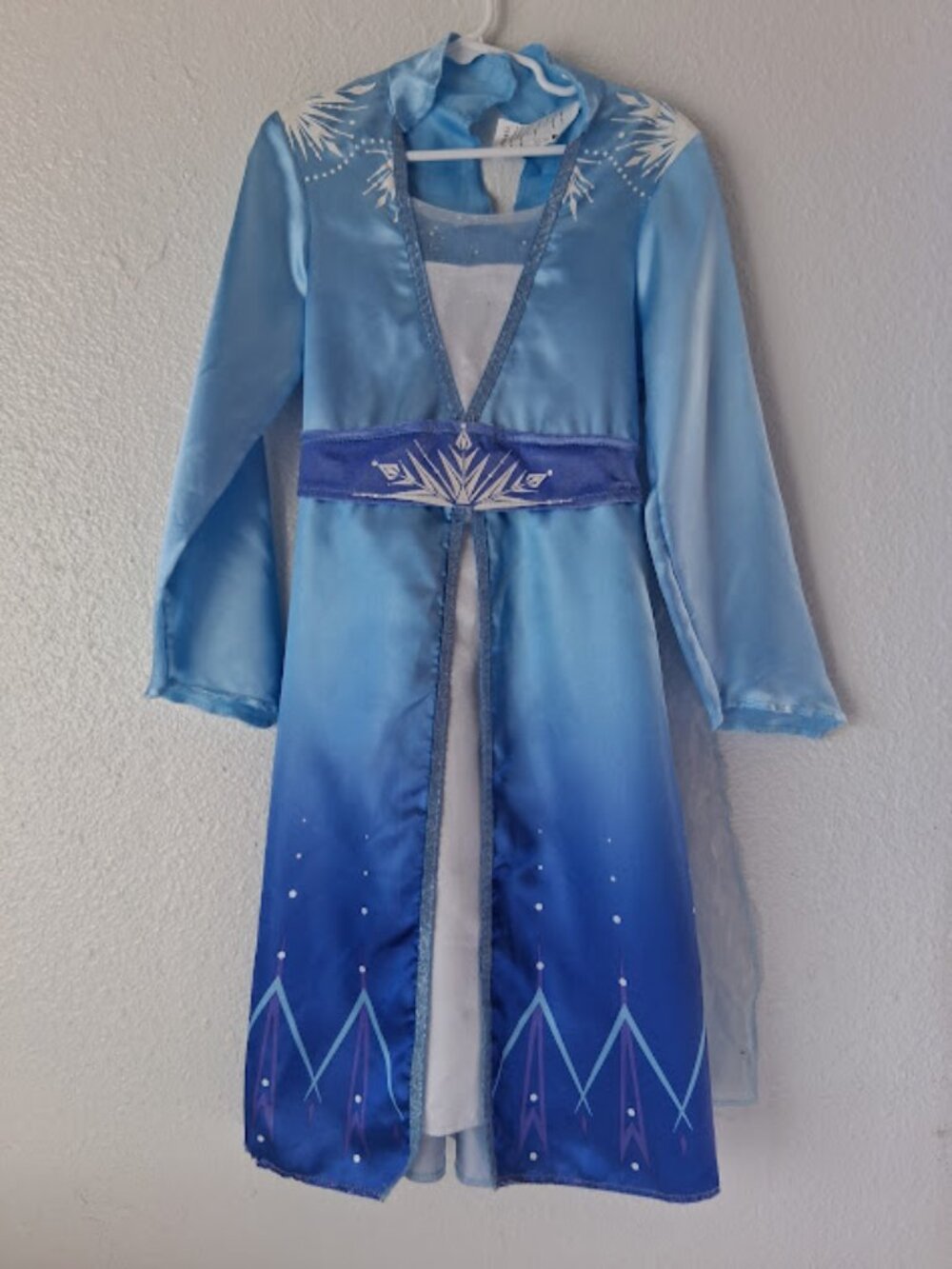 Disney Frozen 2 girl's size 4-6X blue and white Elsa dress